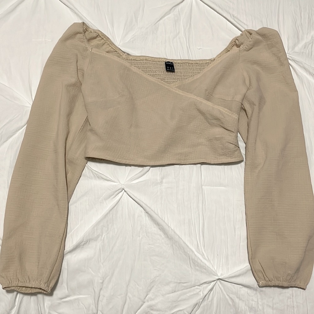 Shein crop dress top. Great for a night out or dinner/lunch with friends.